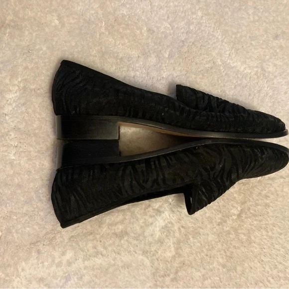 Yves Saint Laurent Black Shear Pattern Loafers size 10 M in great condition. - Picture 4 of 10